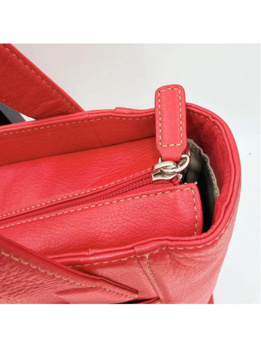 LEVENGER Red Pebbled LEATHER Large Tote Shoulder Work Bag Top Zip